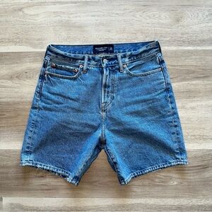 ‘abercombie & fitch’ 9” loose denim short
